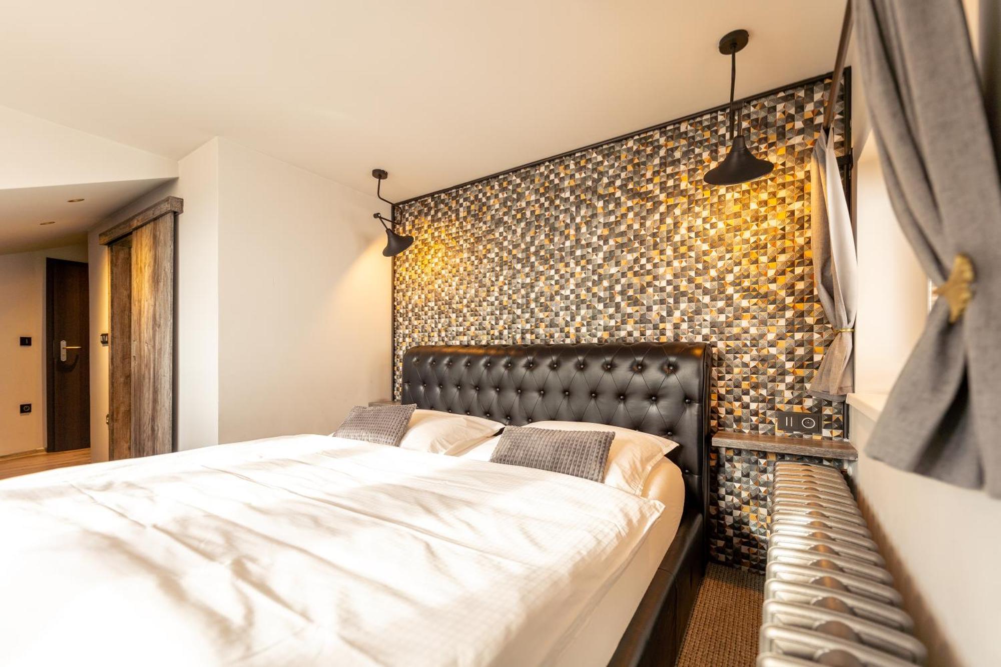 Hotel Boutique Padre オストラヴァ エクステリア 写真